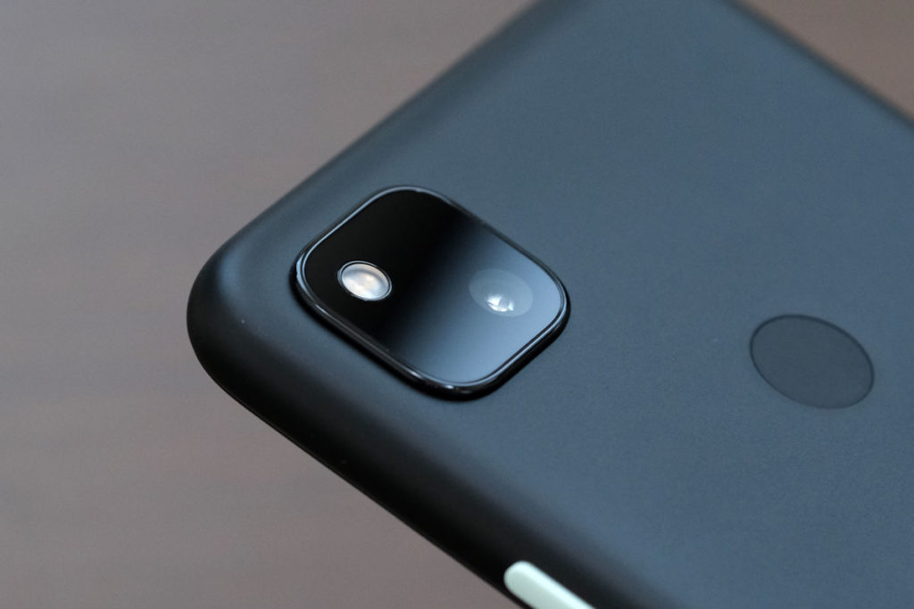 Pixel 4aのシングルカメラ