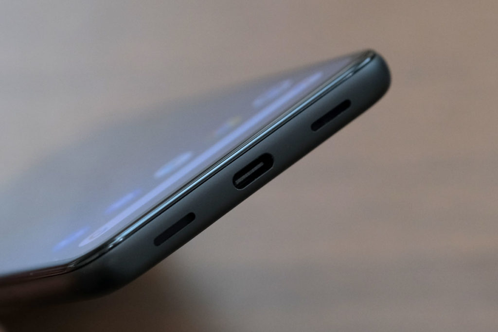 Pixel 4aの外部ポート