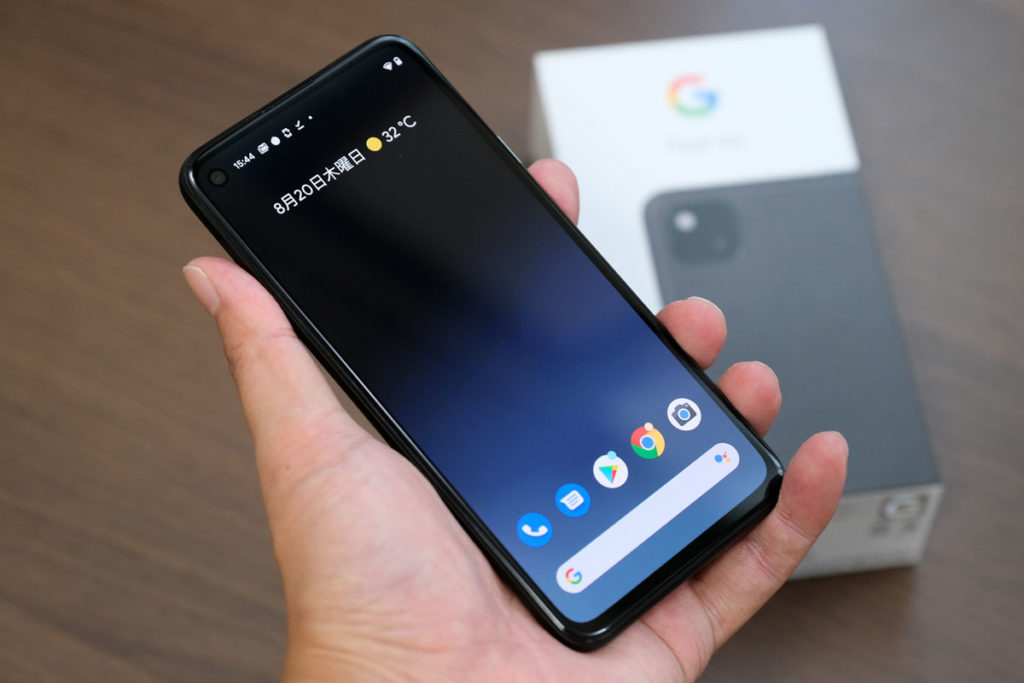 Pixel 4aのサイズ感