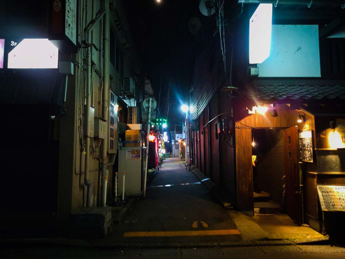 標準カメラで撮影しPhotoshop Expressで加工