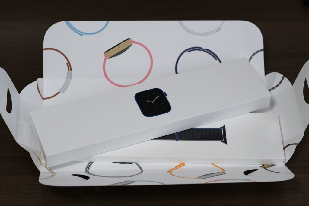 Apple Watch 6のパッケージデザイン