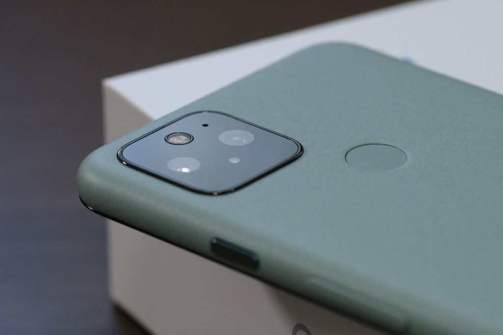 Pixel 5のデュアルカメラ