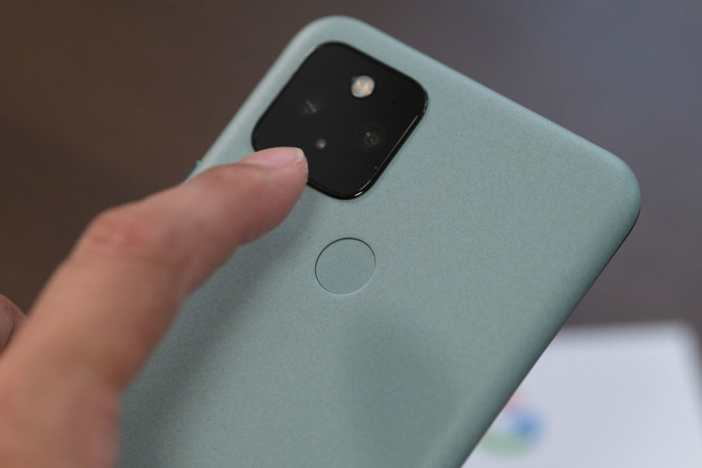 Pixel 5の指紋認証センサー
