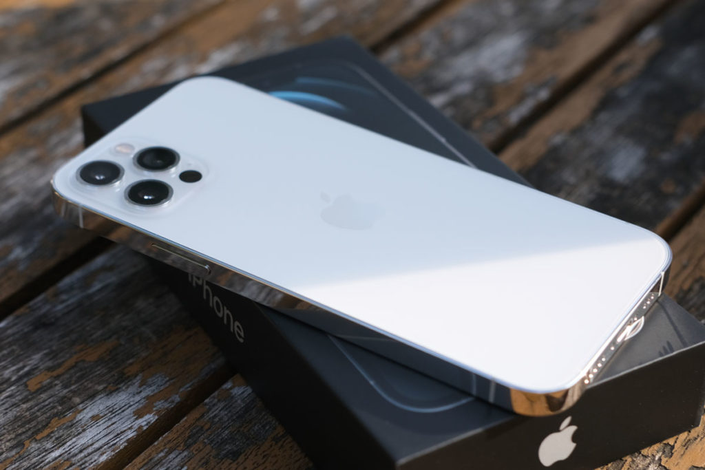 iPhone 12 Proのテクスチャードマットガラス