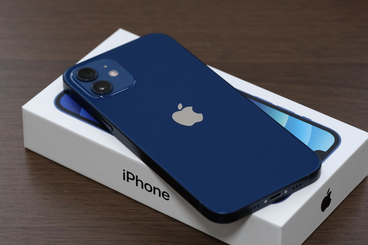 iPhone 12