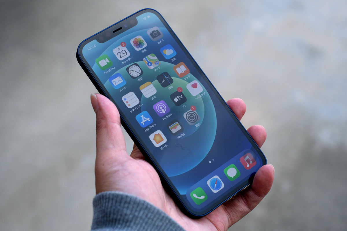 iPhone 12のサイズ感