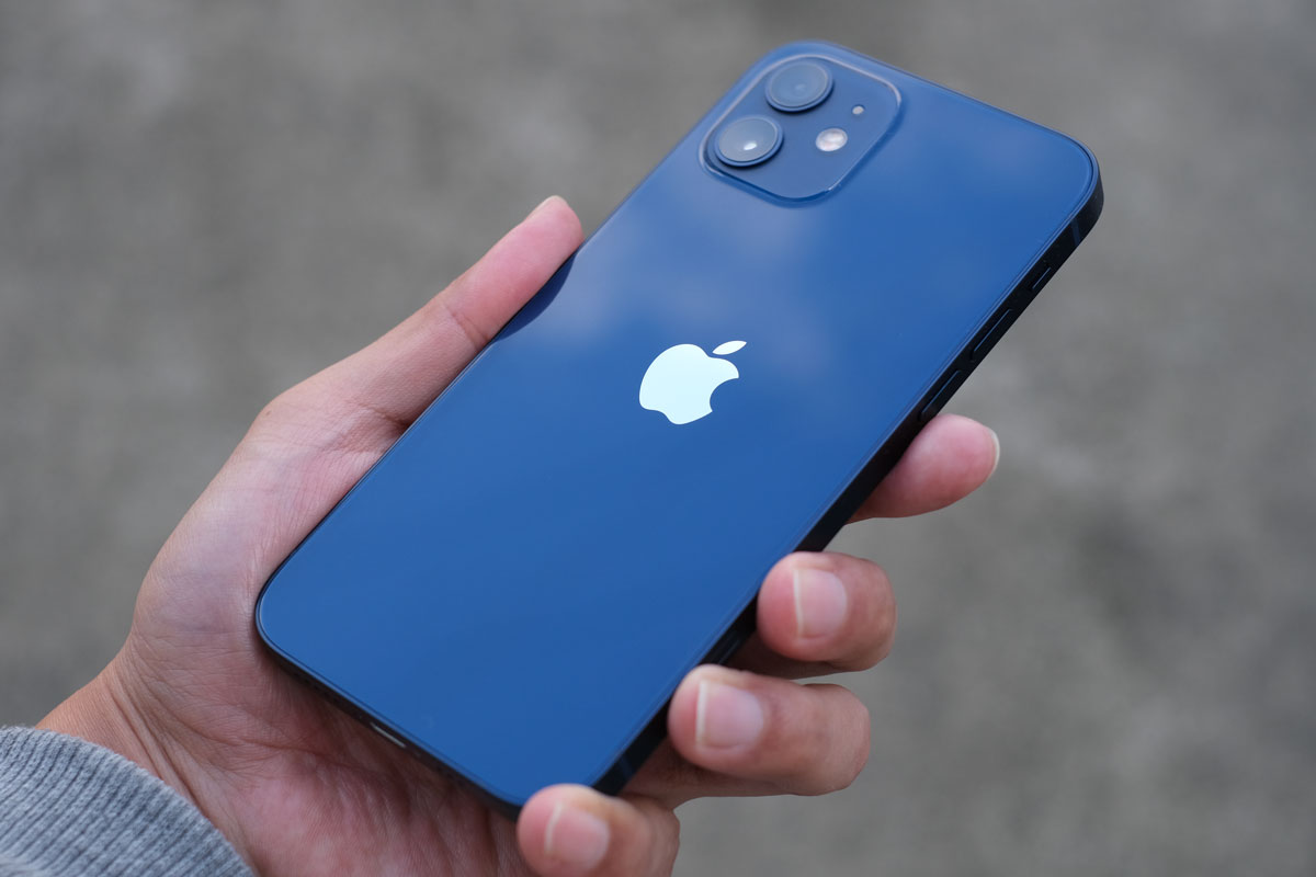iPhone 12 背面パネル(外)