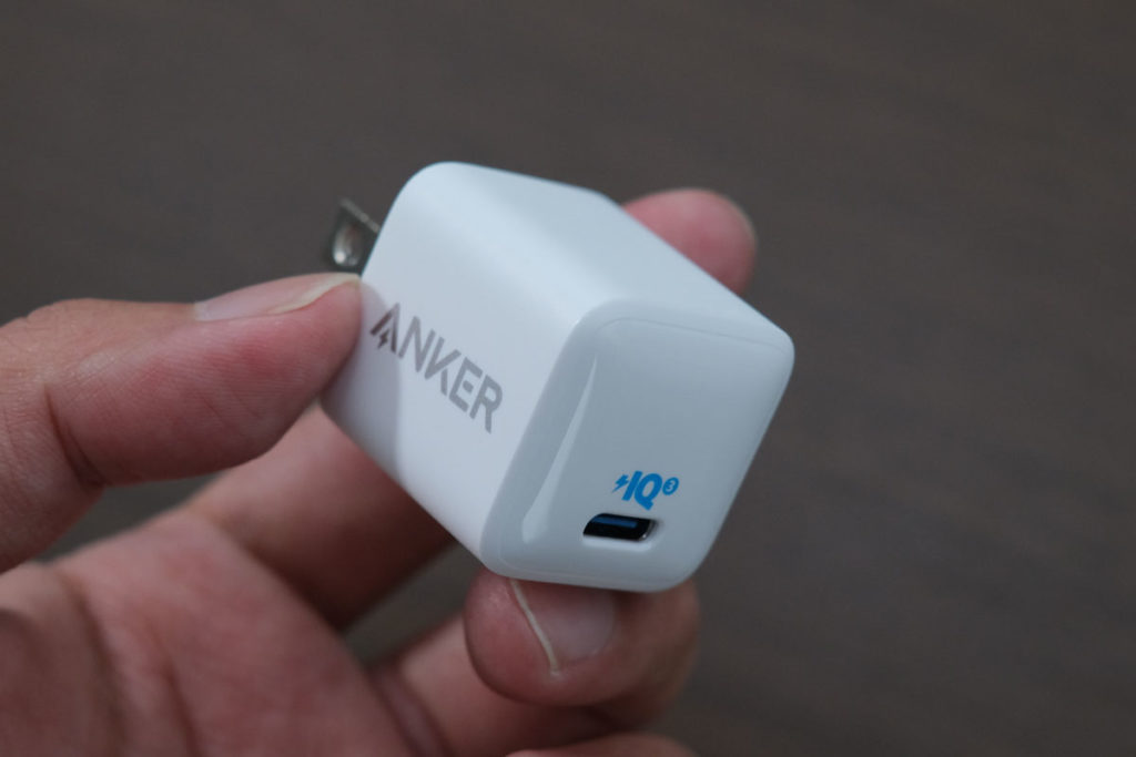 PowerPort III Nano 20Wの本体サイズ