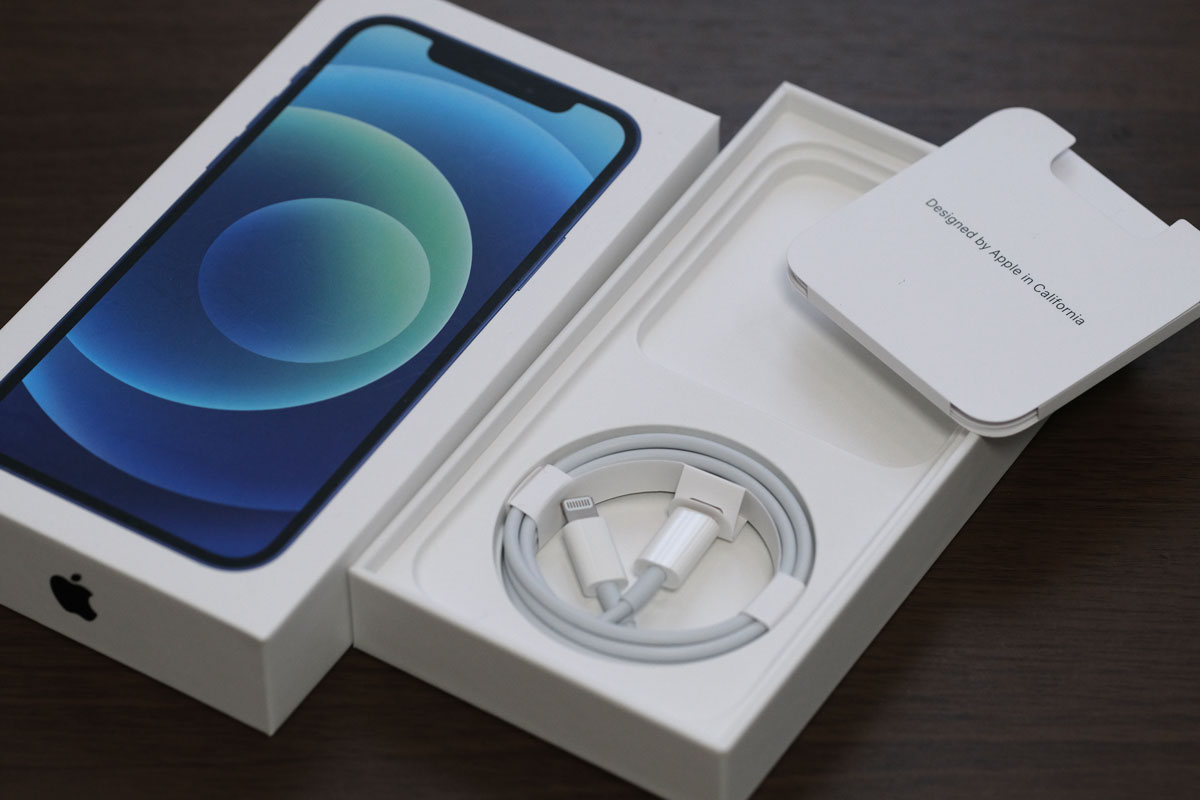 iPhone 12の同梱品