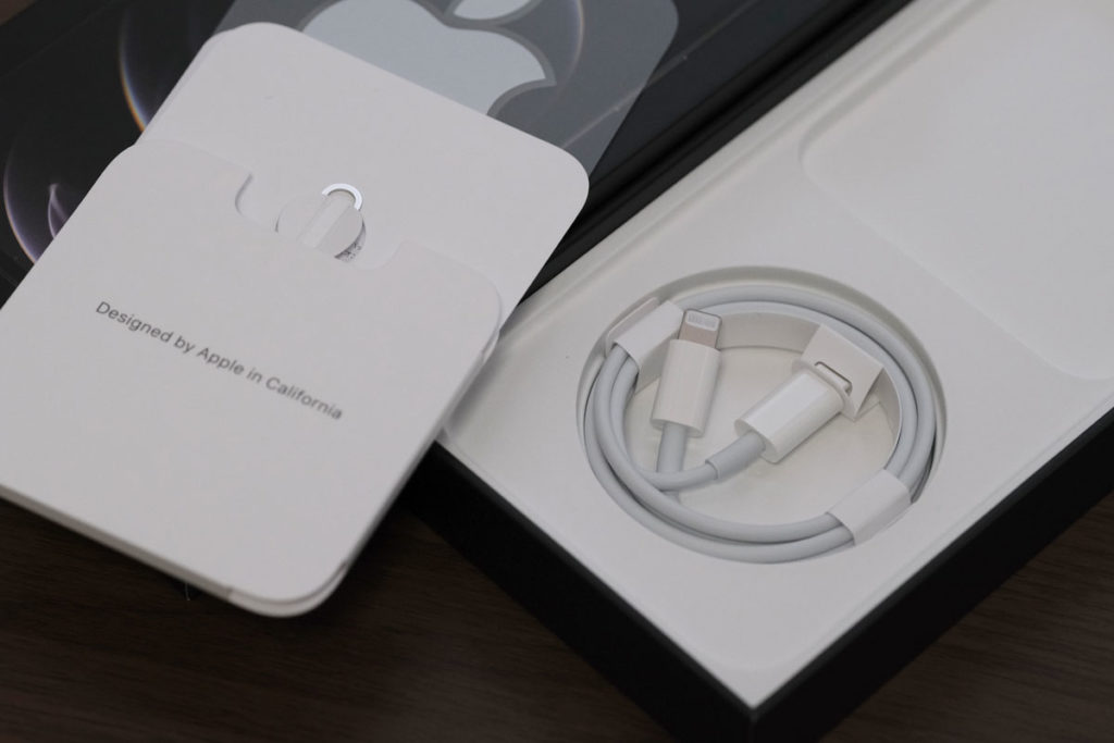 iPhone 12 Pro Maxの同梱品