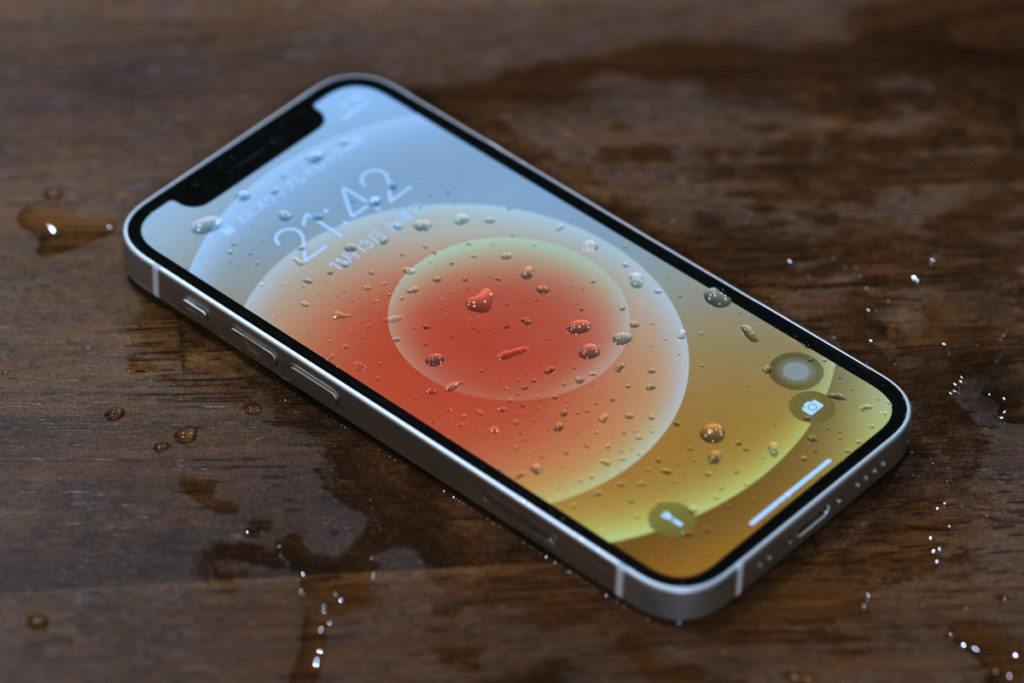 iPhone 12 miniが濡れた