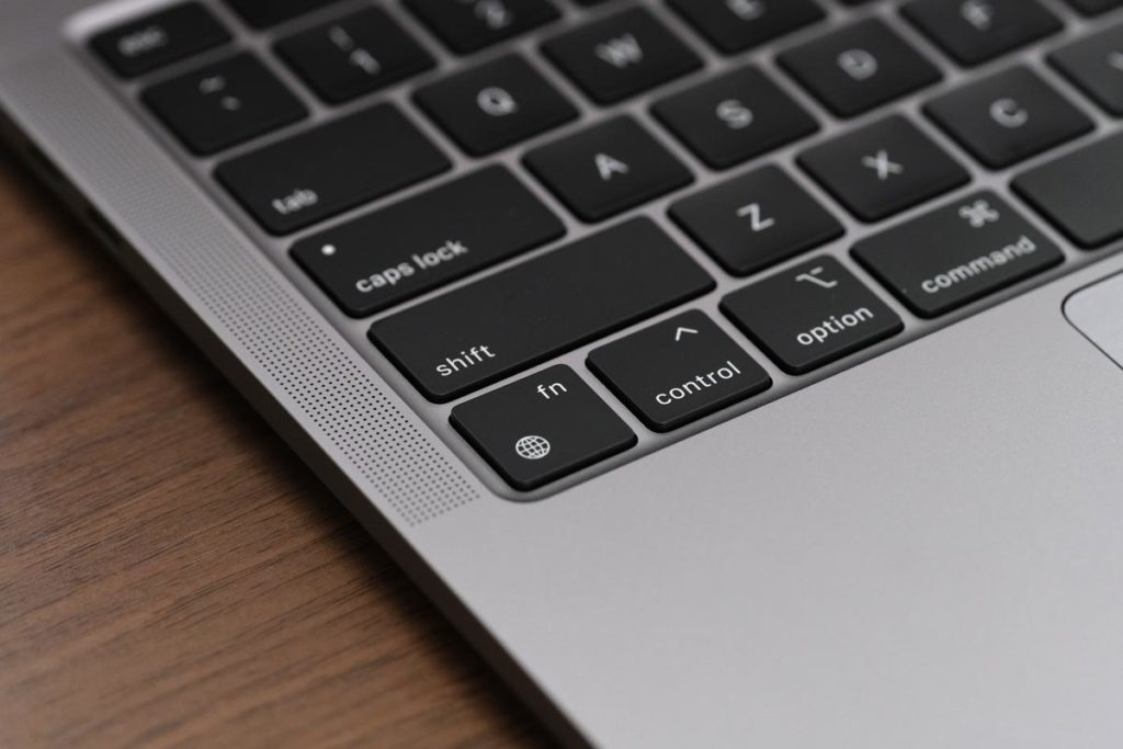 MacBook Pro 13 地球儀キー