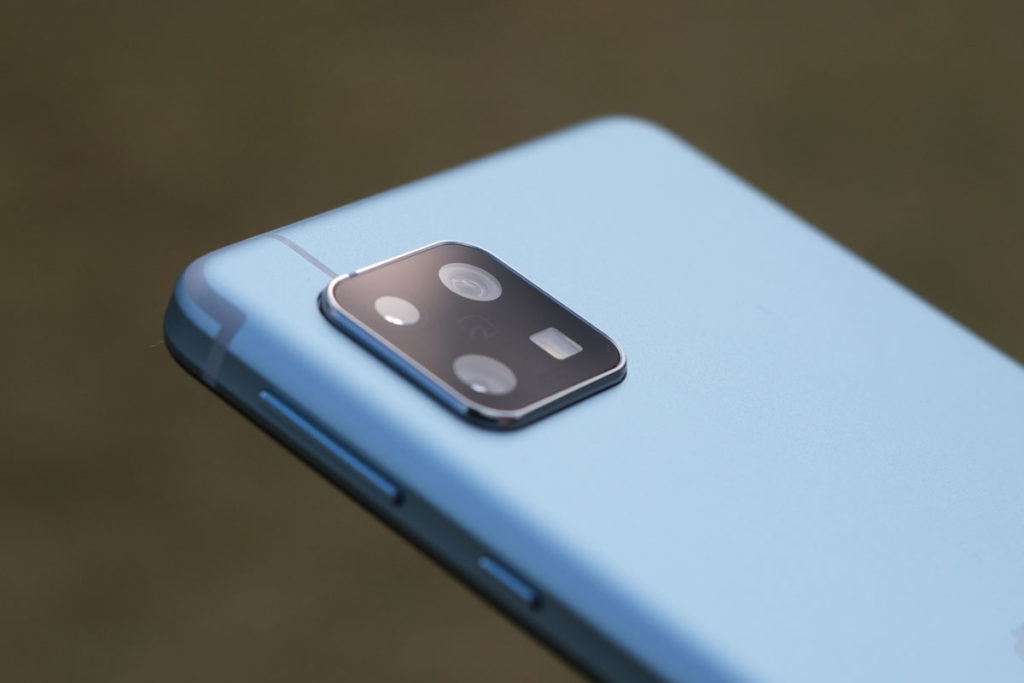 AQUOS sense4 リアカメラ