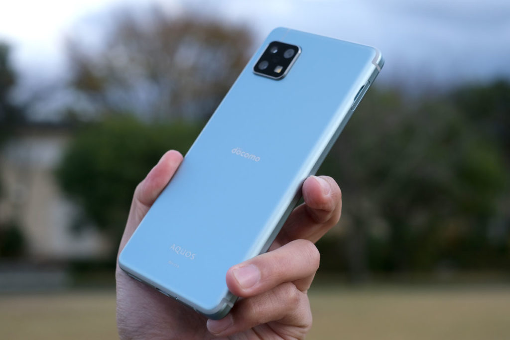 AQUOS sense4 筐体デザイン
