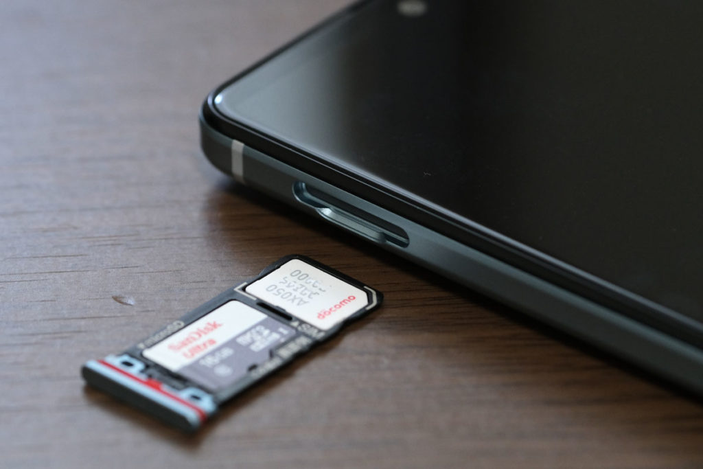 AQUOS sense4 デュアルnanoSIMに対応