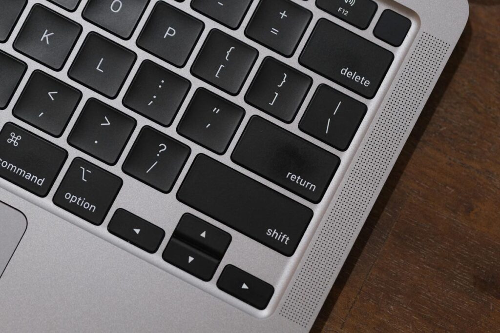 MacBook Air 内蔵スピーカー