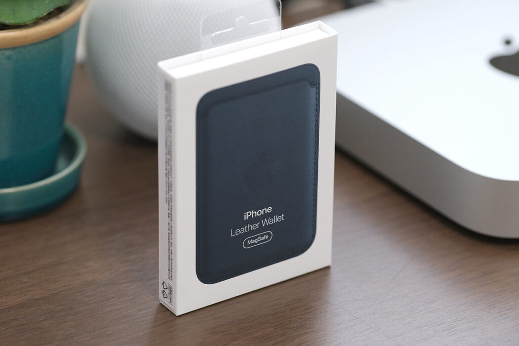 iPhoneレザーウォレット パッケージデザイン