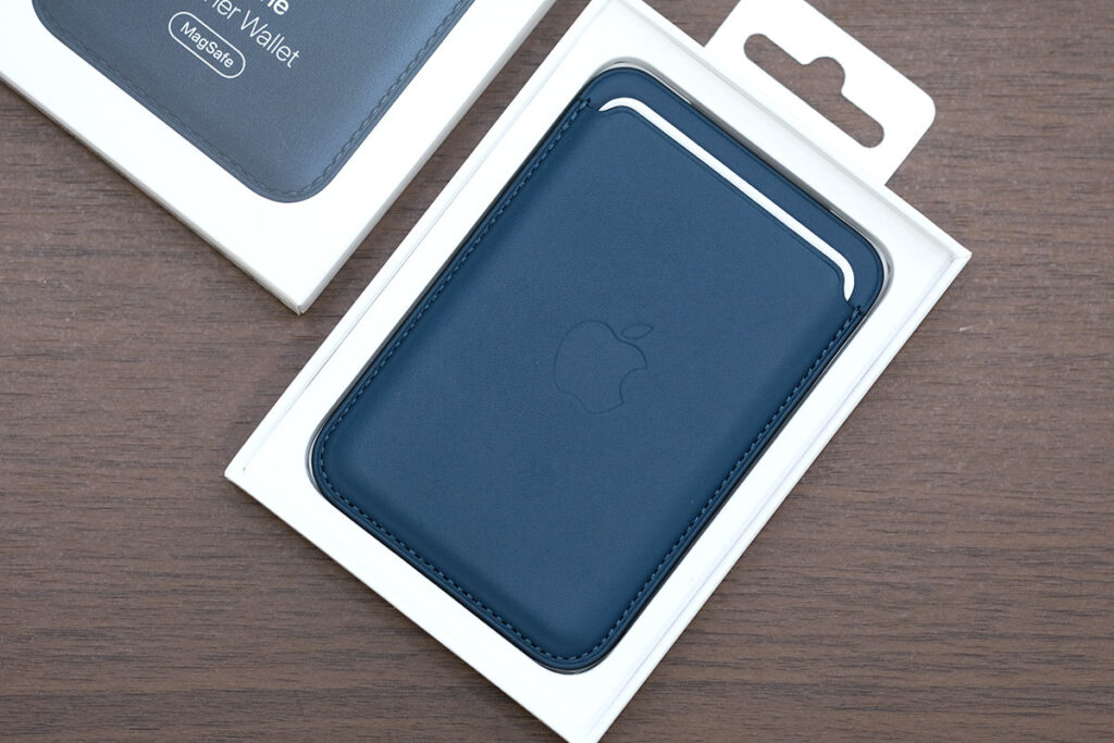 iPhoneレザーウォレット 梱包状態