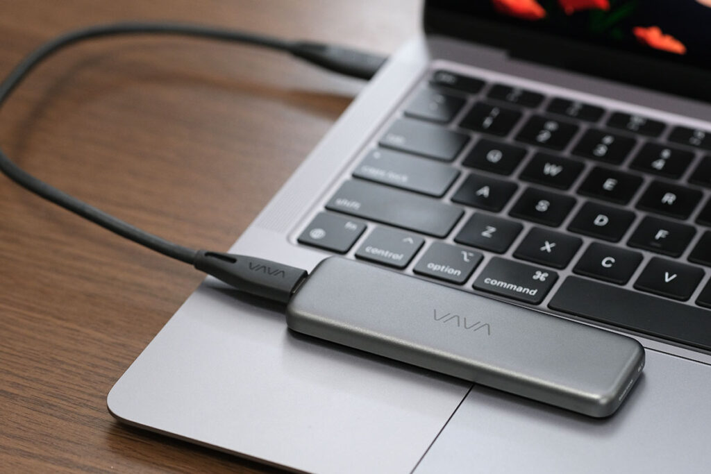 MacBook AirとVAVA VA-UM003