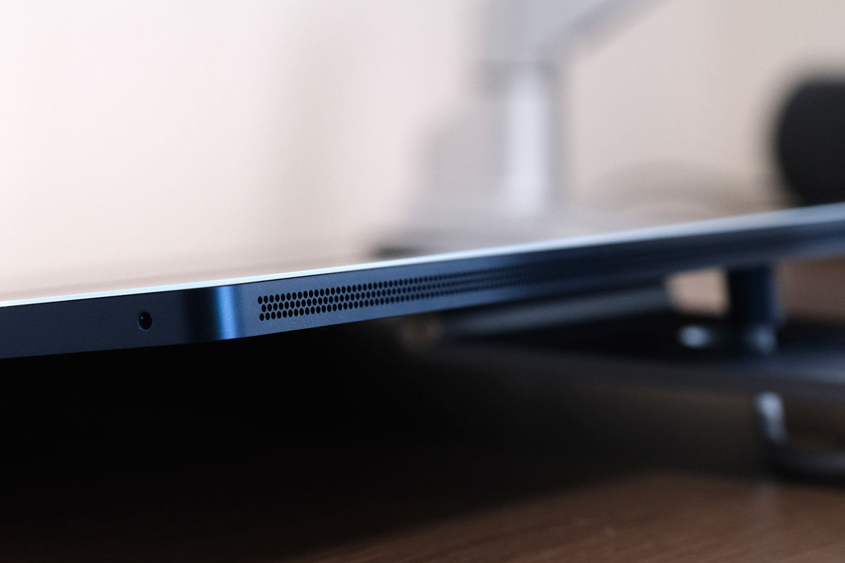 iMac 24インチ 筐体の下部分