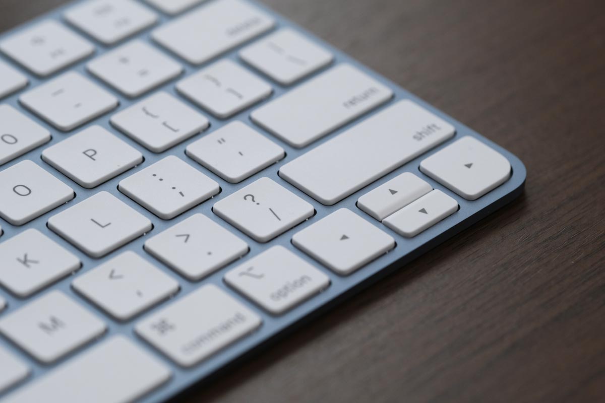 Touch ID内蔵のMagic Keyboardの矢印キー