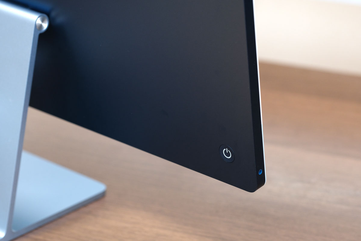 iMac 24インチ 電源ボタン