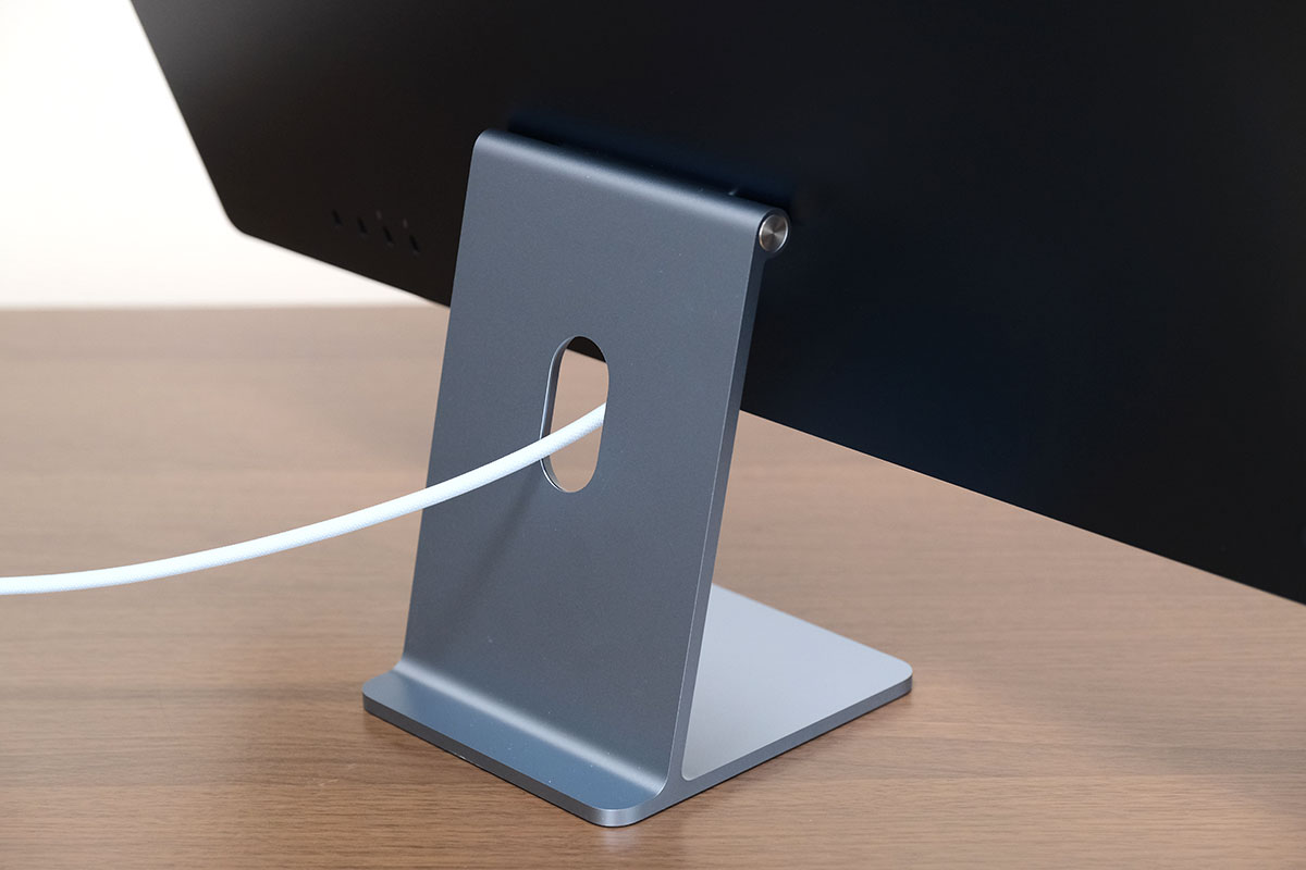 iMac 24インチのスタンド部分(背面)