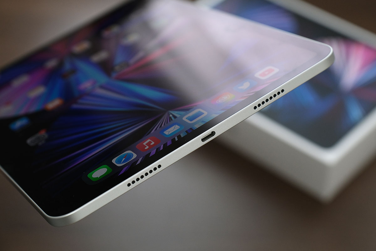 iPad Pro 11インチ（第3世代）本体下部
