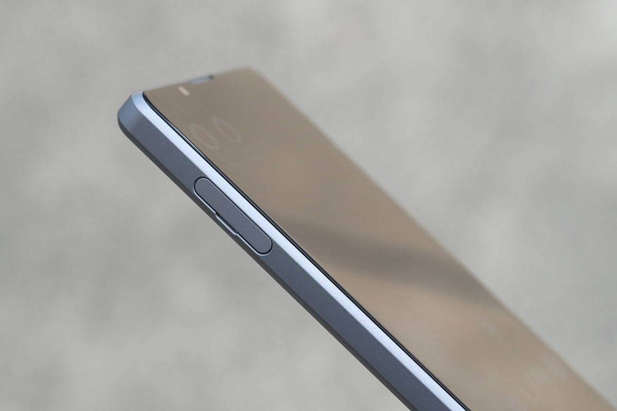 Xperia 1 III SIMカードスロット