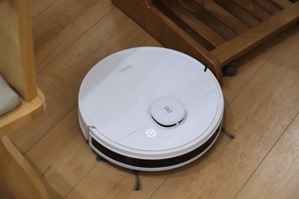 DEEBOT N7 テーブルの下