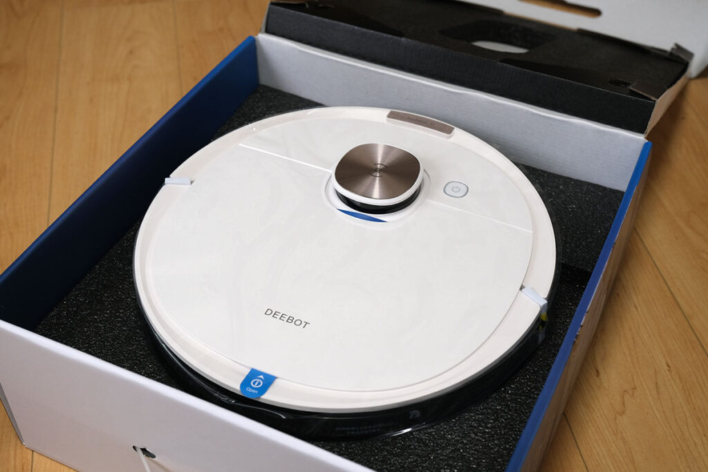 DEEBOT OZMO T8 筐体デザイン