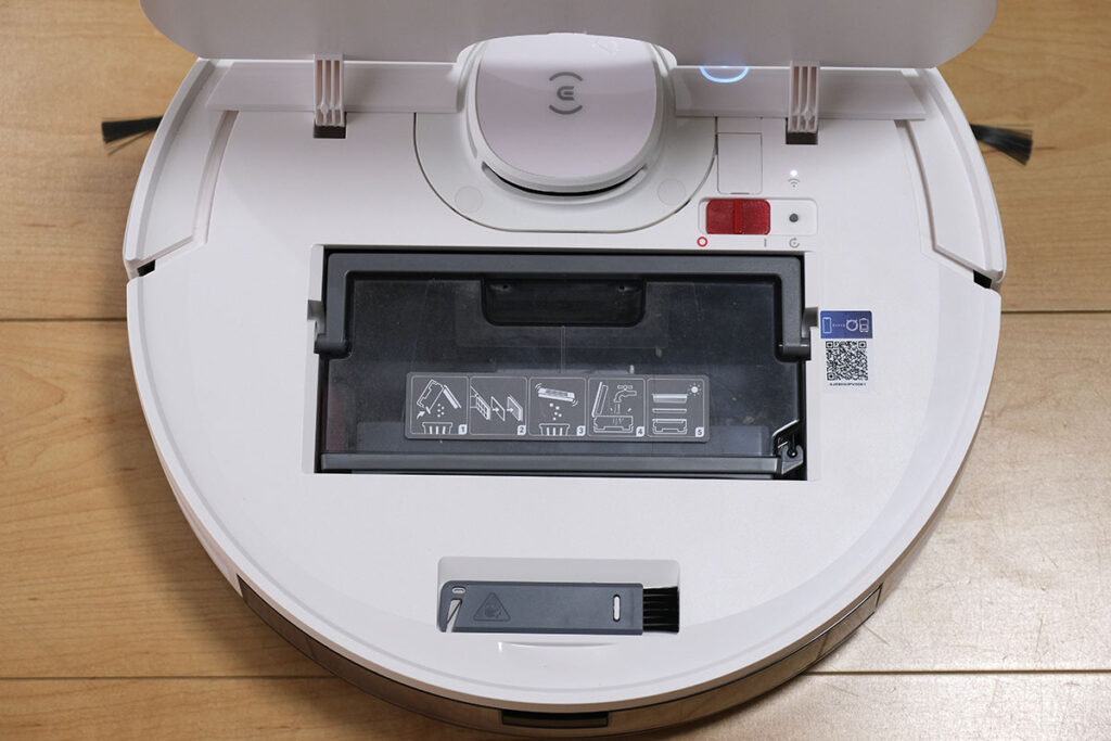 DEEBOT N7 蓋を開けた状態