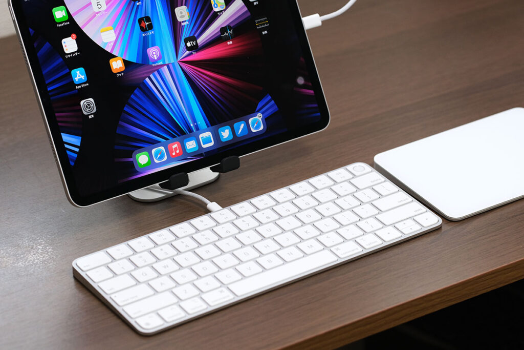 iPad ProとMagic Keyboardを有線接続