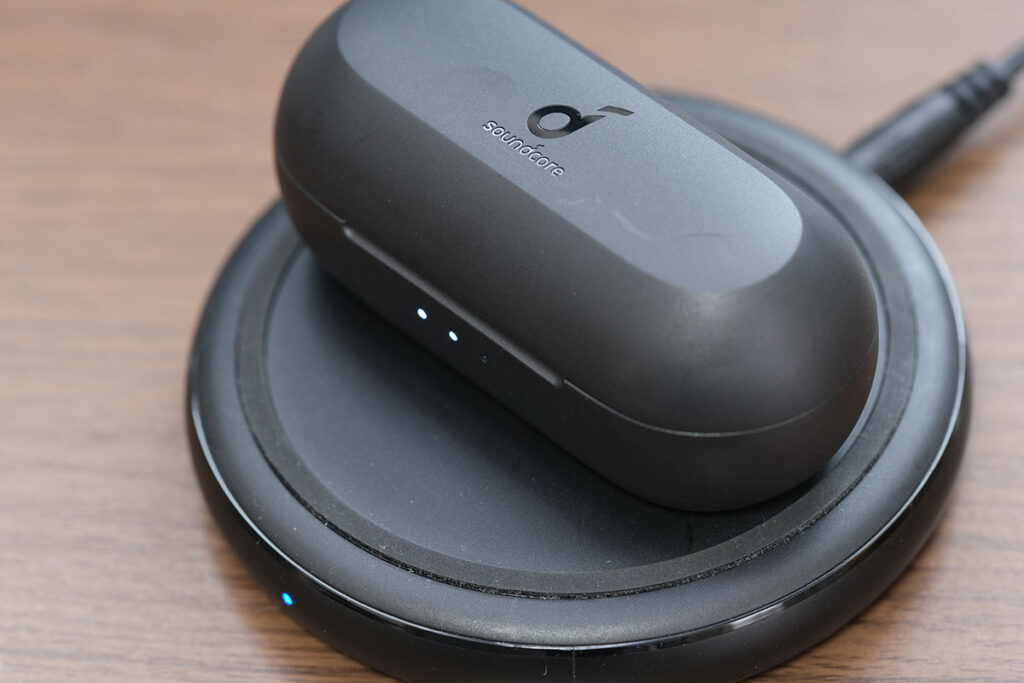Soundcore Liberty Neo 2 ワイヤレス充電に対応