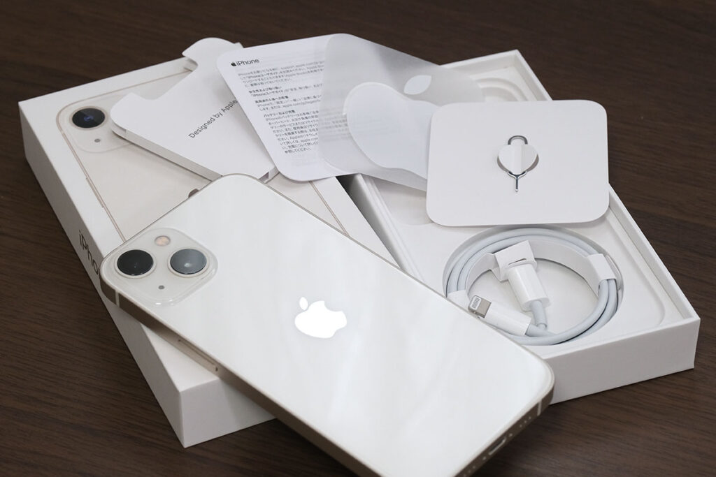 iPhone 13 同梱品一式