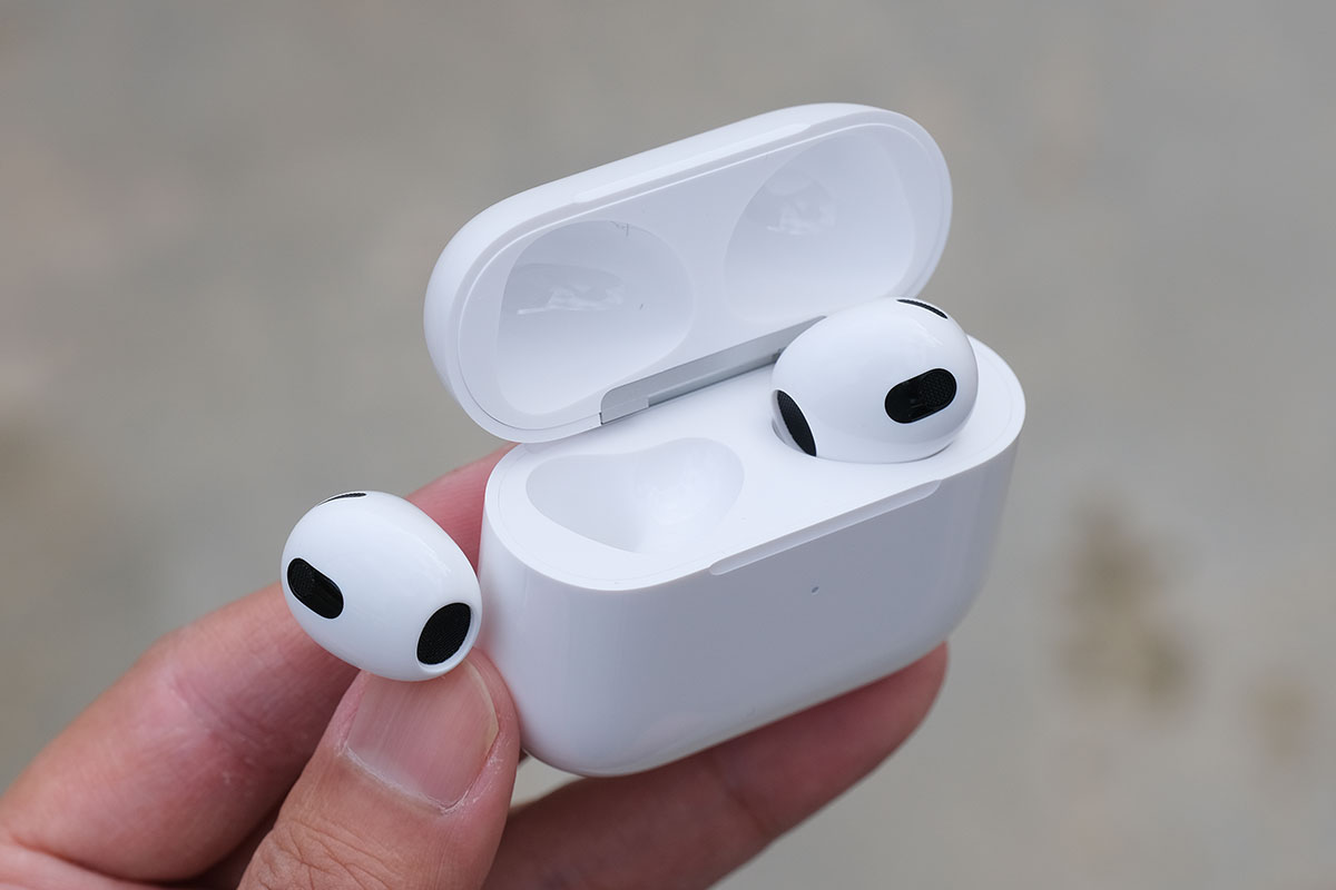 AirPods(第3世代) イヤホン収納状態