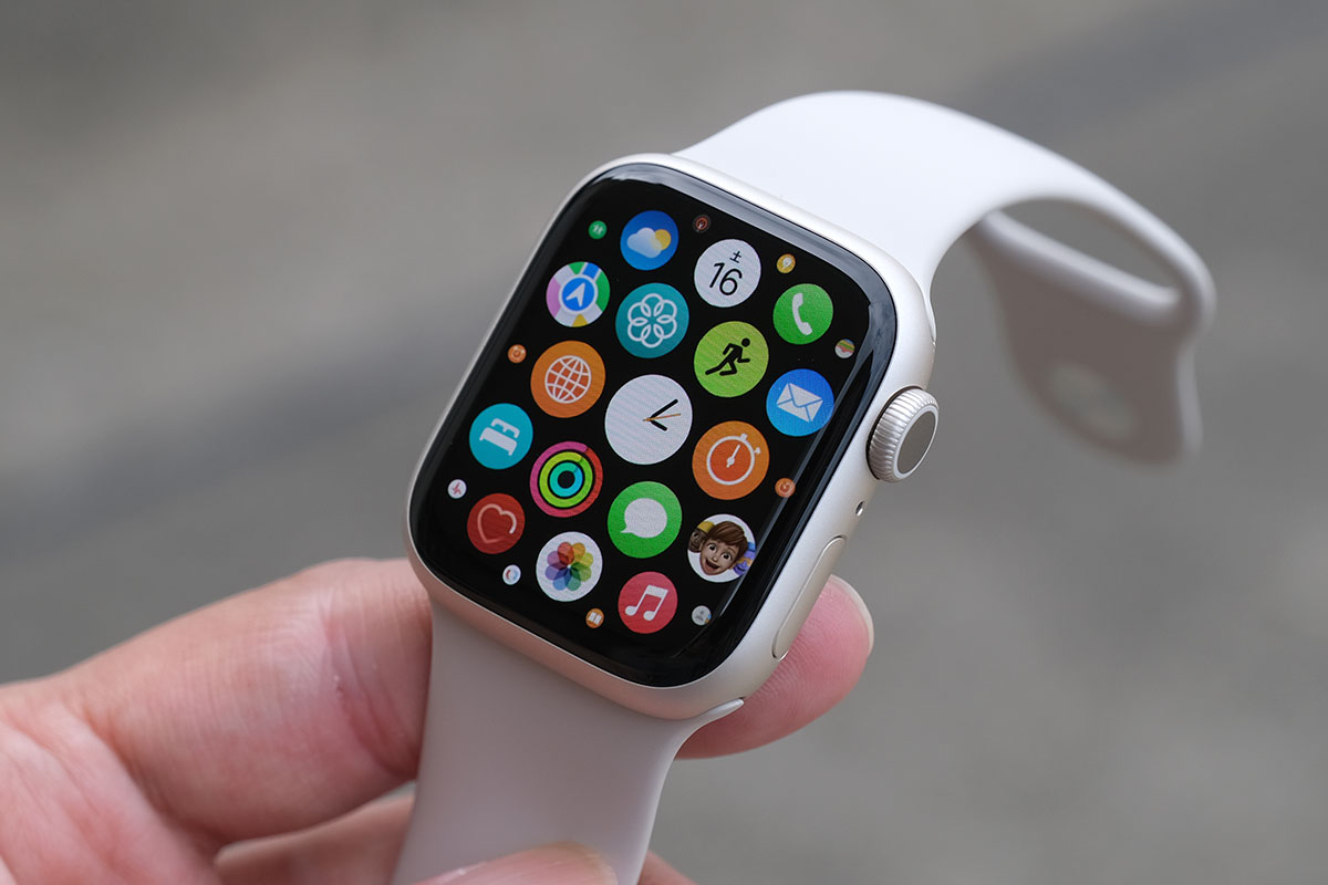 Apple Watch 7 正面デザイン
