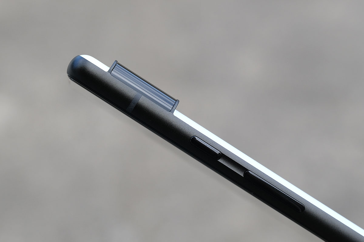 Pixel 6 リアカメラの出っ張り