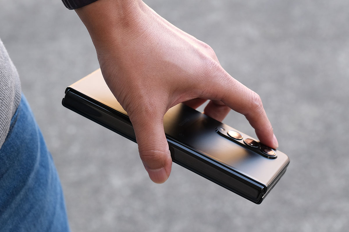 Galaxy Z Fold3 端末のサイズ感