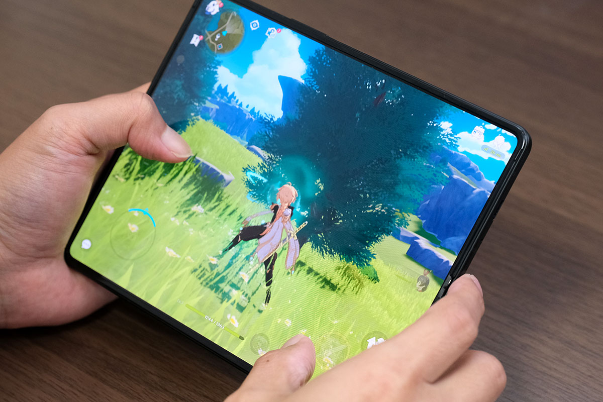 Galaxy Z Fold3 ゲームをする