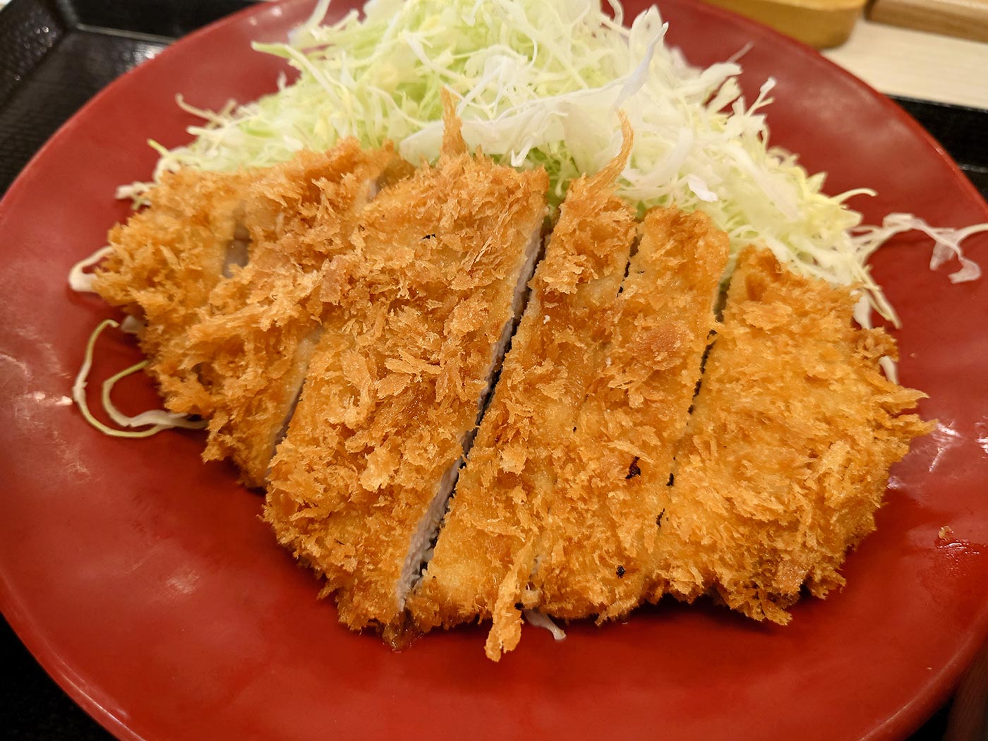 Xperia 5 III 広角カメラでトンカツを撮影