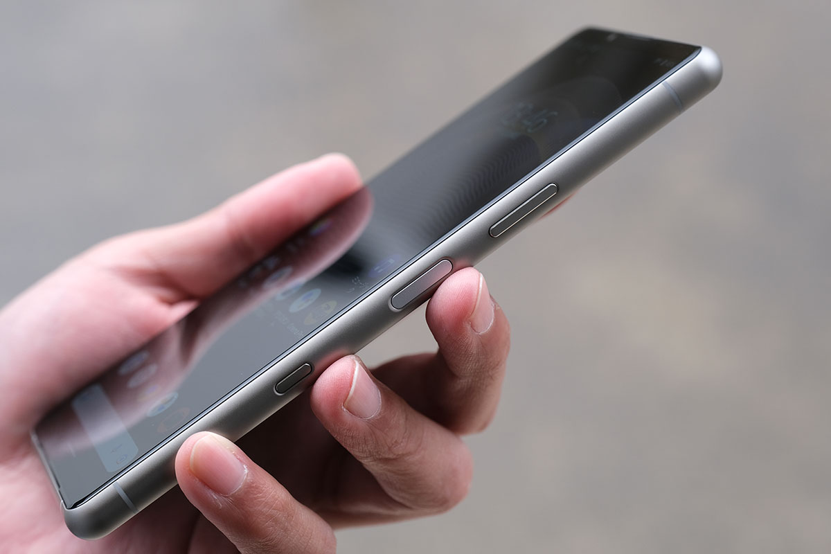 Xperia 5 III サイドボタン指紋認証