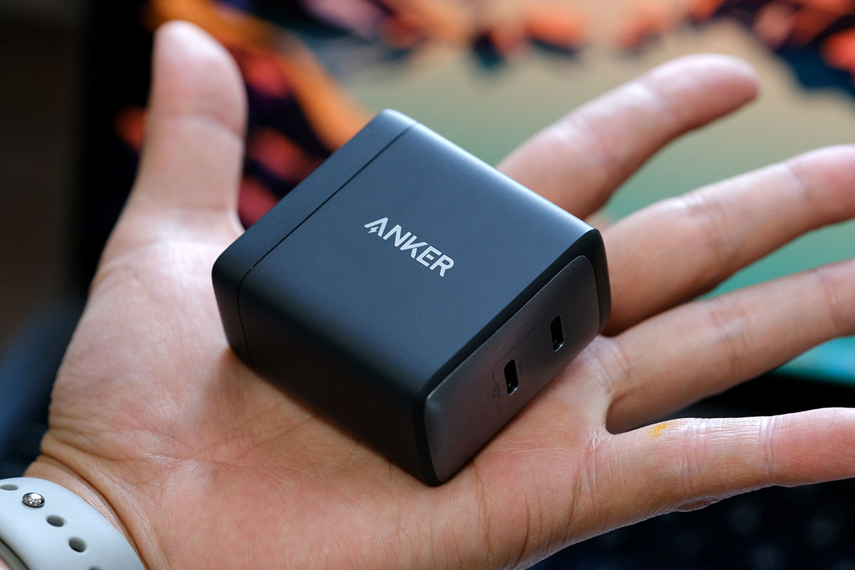 Anker PowerPort III 2-Port 65Wのサイズ感