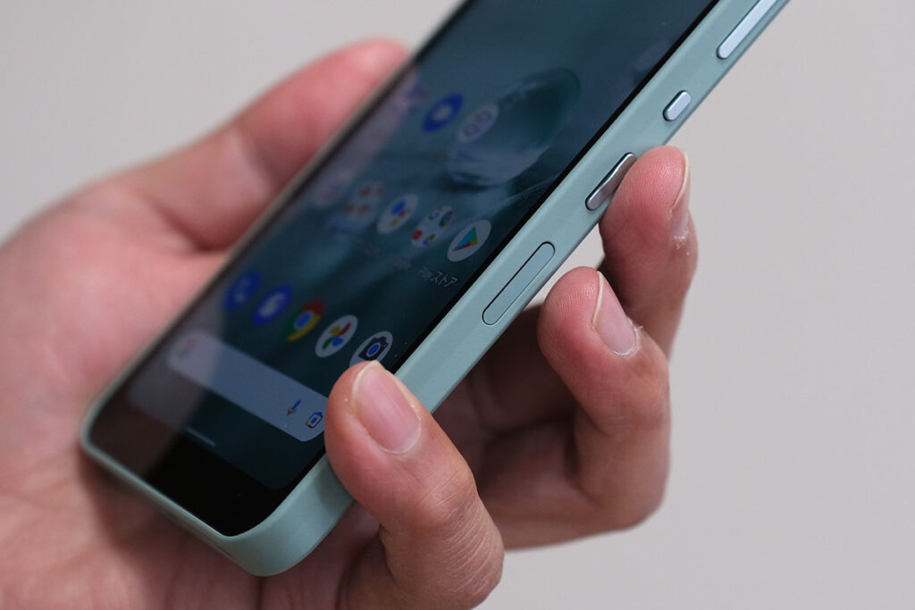 AQUOS wish サイド式指紋認証センサー