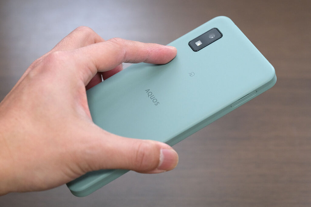 AQUOS wish サイズ感