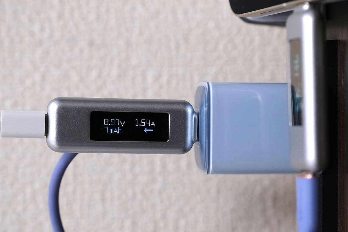 Anker 521 Charger (Nano Pro) でiPad Pro 11インチ、iPhone 13を充電