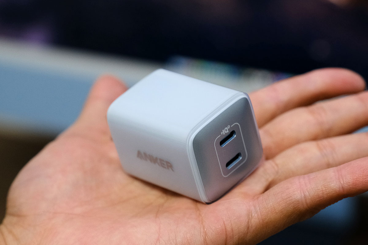 Anker 521 Charger (Nano Pro) のサイズ感