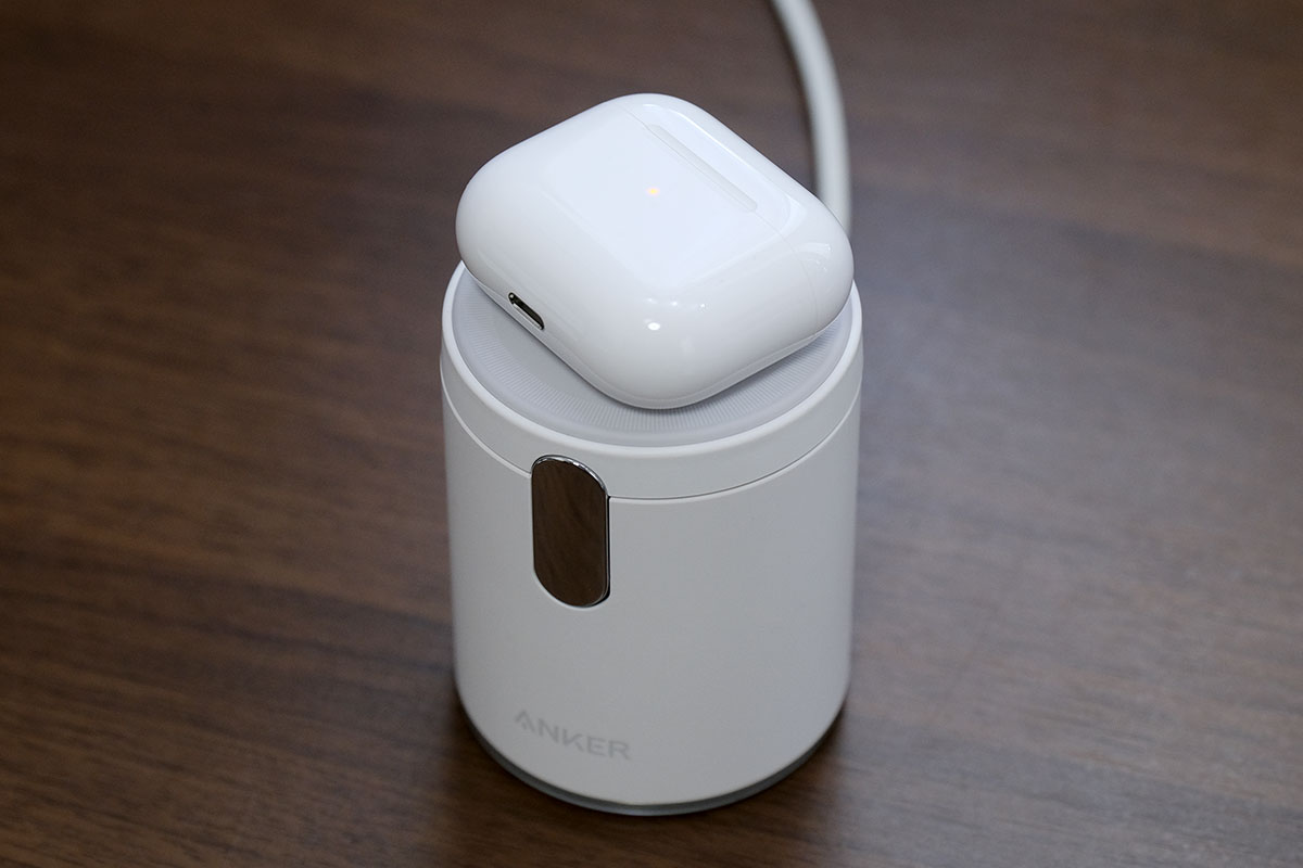 AirPodsを充電する