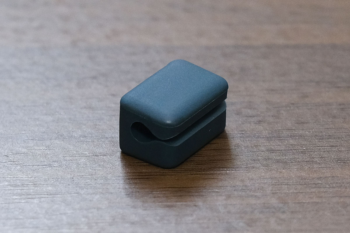 Magnetic Cable Holder マグネットクリップ