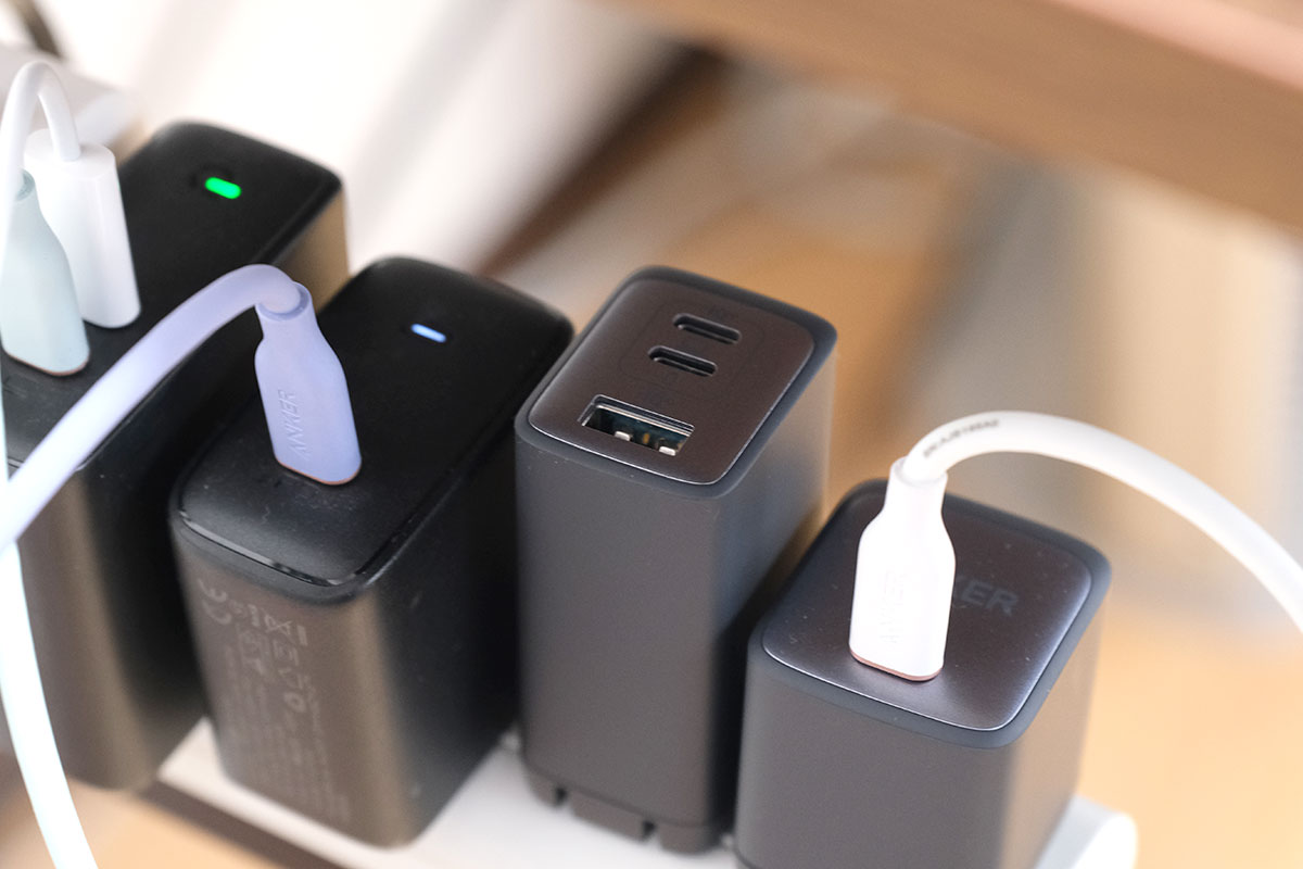 Anker PowerPort III 3-Port 65W Podを電源タップで使う